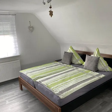 Apartment 3-zimmer Nahe Stadtzentrum Bodensee 1-4 Personen *